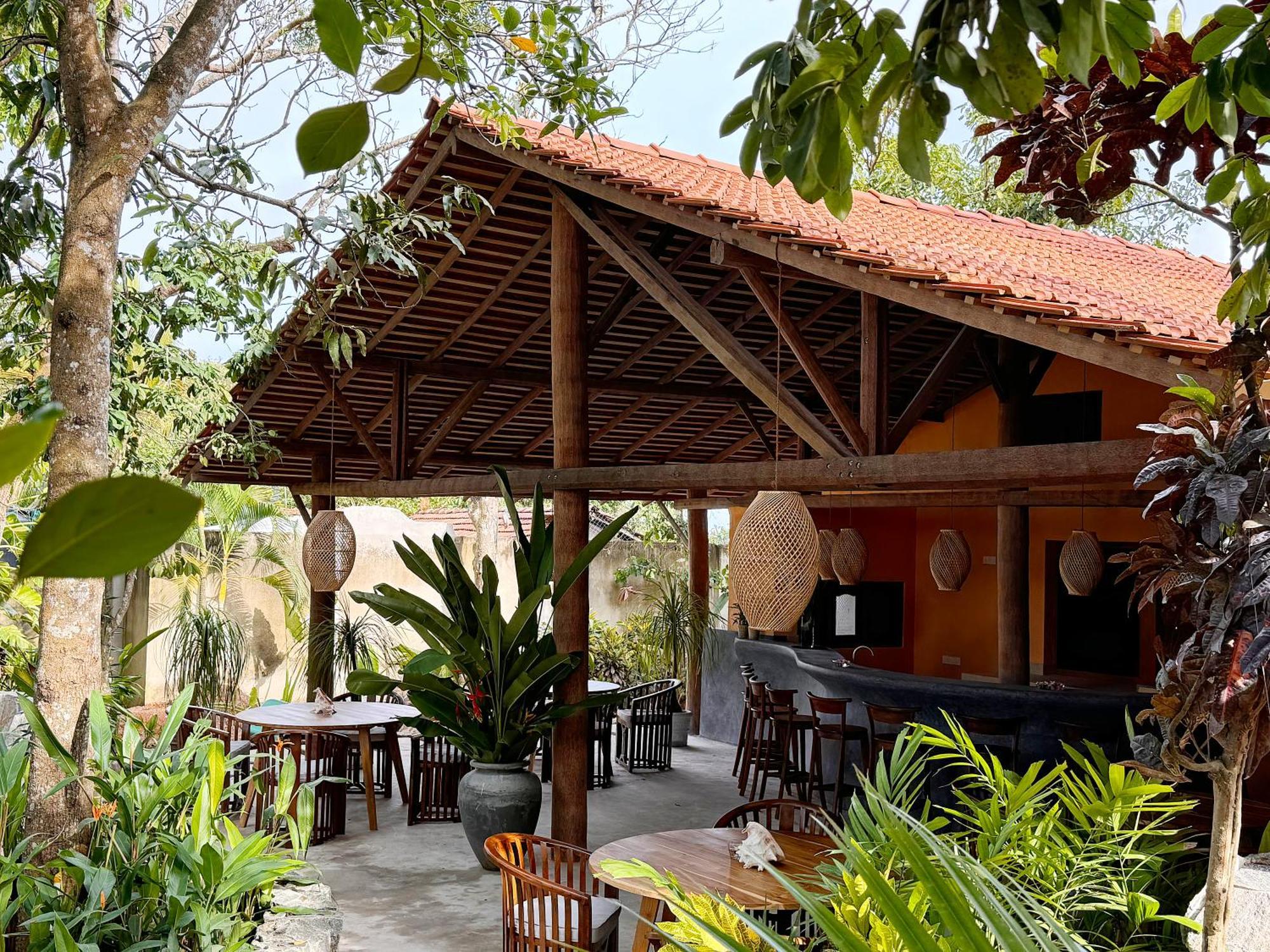 Coastline Mirissa Boutique Hotel And Spa Exterior foto